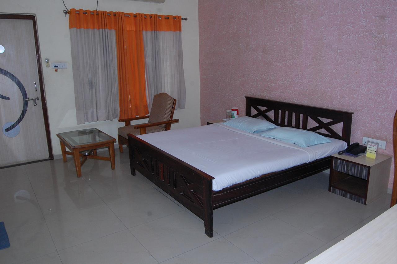 River Touch Resort Silvassa Zewnętrze zdjęcie